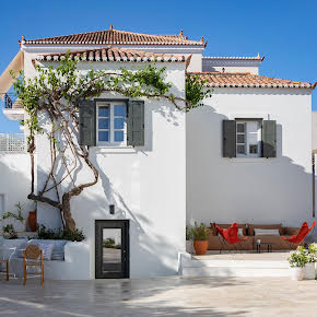 Yayaki Spetses