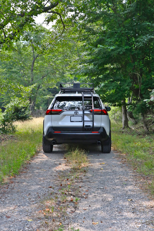 RAV4のサイドマーカーのある生活・フレックス調整・ナンバーレスしか勝たん・静かな湖畔♪・フットランプに関するカスタム事例の投稿画像14枚目