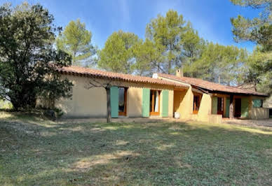 House with pool and terrace 10