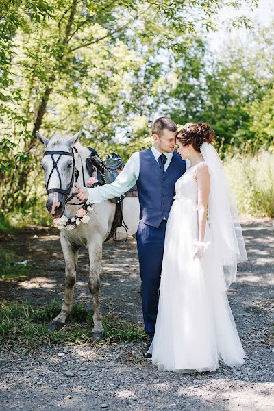 Fotógrafo de casamento Evgeniya Kushnerik (kushfoto). Foto de 14 de agosto 2015