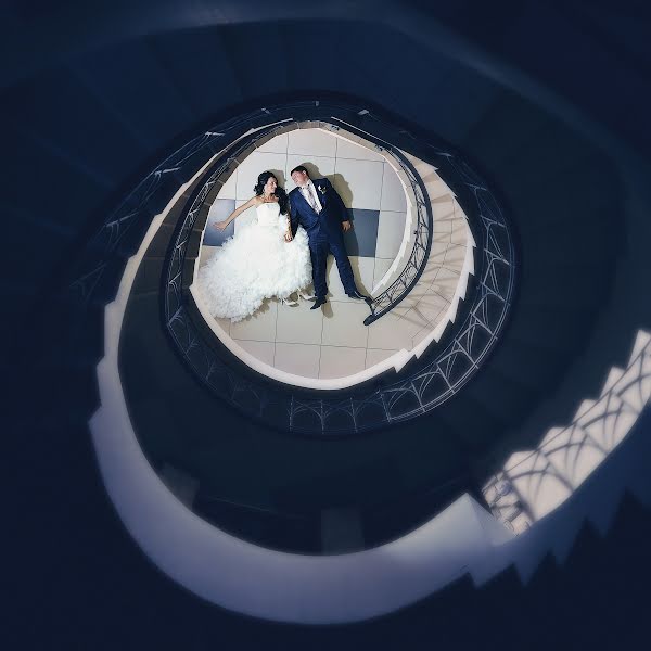 婚禮攝影師Yuriy Myasnyankin（uriy）。2014 7月13日的照片