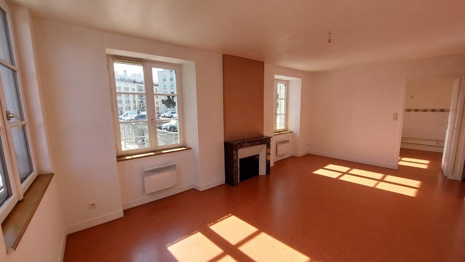 Location  appartement 3 pièces 61 m² à Limoges (87000), 650 €
