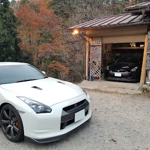 NISSAN GT-R R35