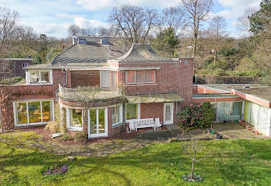 House with garden and terrace 1