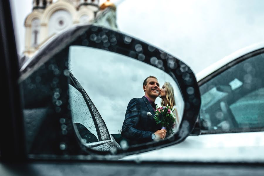 Fotografo di matrimoni Arina Borodina (aren09). Foto del 1 ottobre 2019