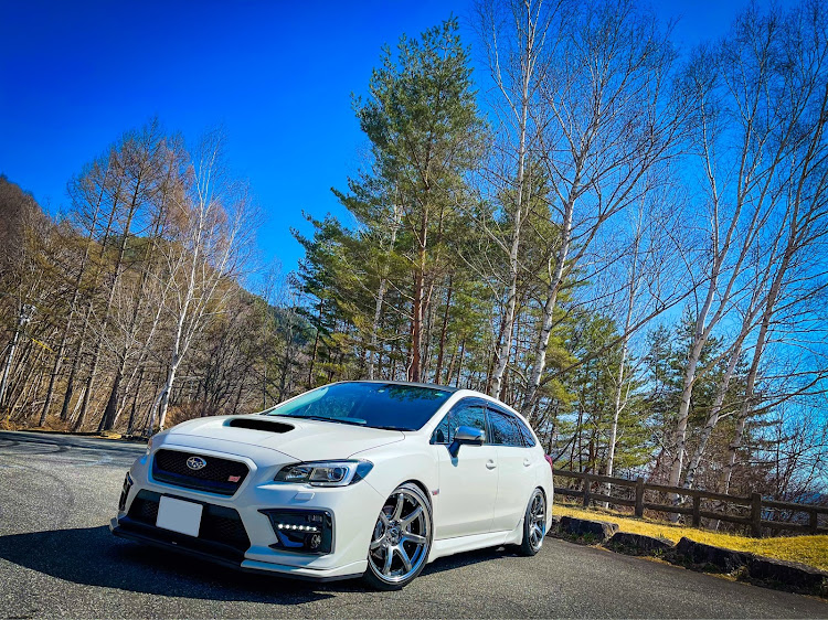 レヴォーグのレヴォーグ乗りと仲良くなりたい・workwheels・晴れの休日・晴天・青空に関するカスタム事例の投稿画像2枚目