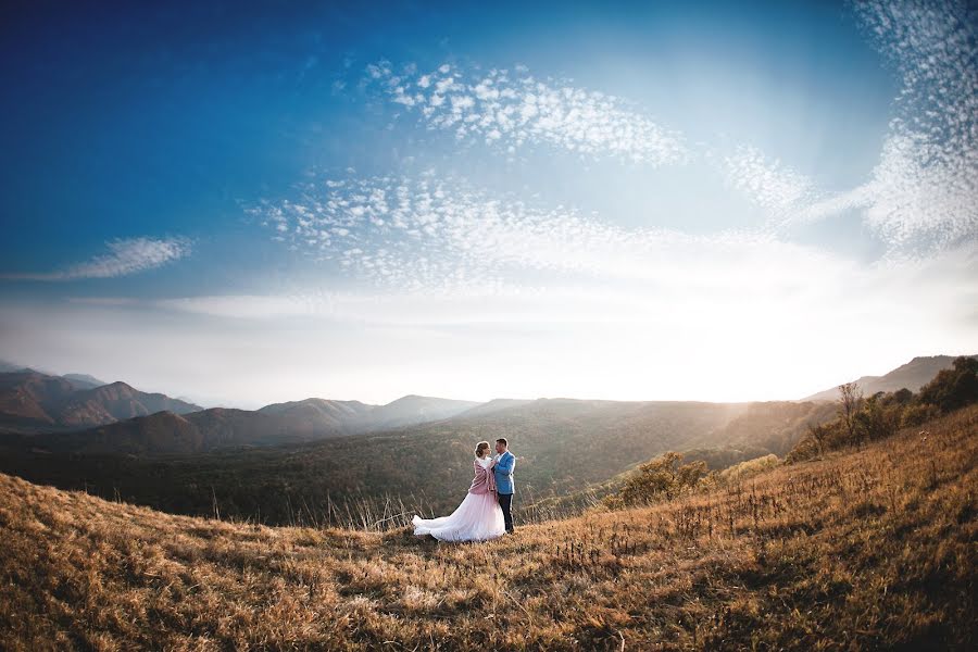 Fotografo di matrimoni Marina Tunik (marinatynik). Foto del 3 novembre 2017