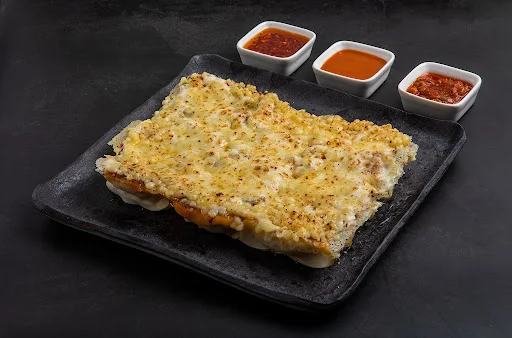 Baked Chilli Cheese & Veg Cheesemo (18 Pcs)