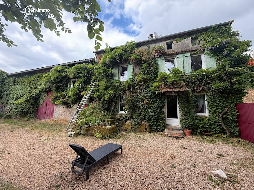 Propriété avec piscine et jardin 3