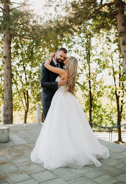 Fotografo di matrimoni Denis Sarcevic (denissarcevic). Foto del 12 febbraio 2019