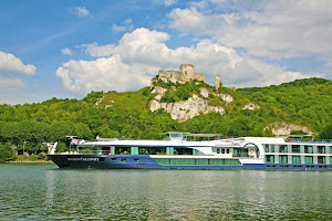 Board an Avalon Creativity cruise on the Seine to see Paris in a whole new light.