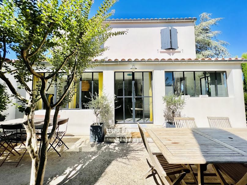 Vente maison 6 pièces 144.06 m² à Saint-Rémy-de-Provence (13210), 995 000 €