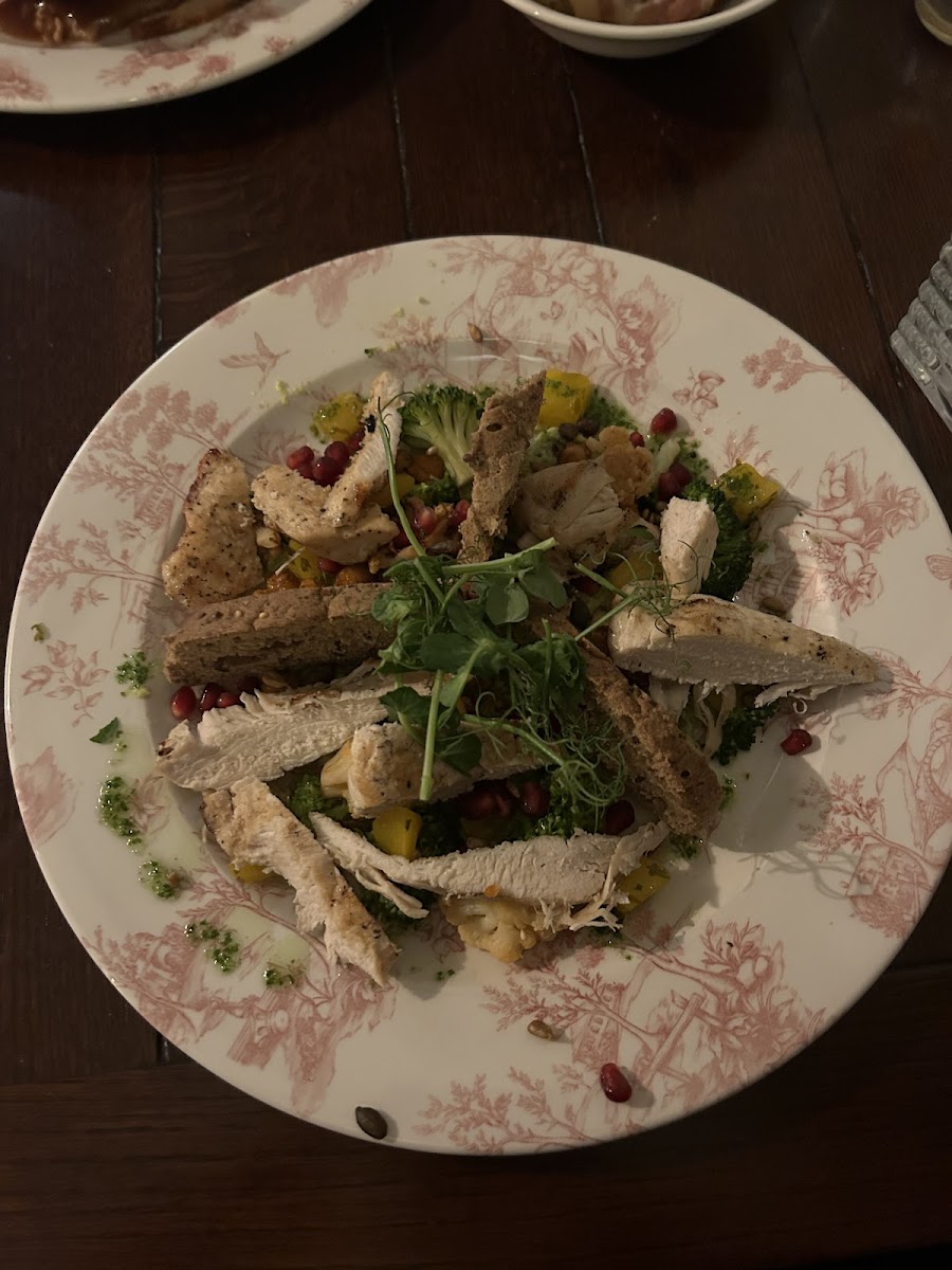 GF Leafless Salad with Chicken