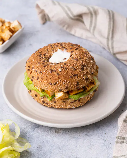 Paneer Tikka Bagel