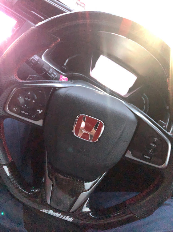 シビックのyさんが投稿したカスタム事例の投稿画像1枚目