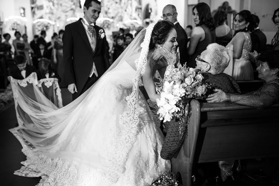 Wedding photographer Guillermo Navarrete (navarretephoto). Photo of 2 July 2016