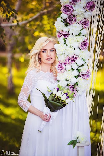 Wedding photographer Artem Goncharov (odinmig). Photo of 10 May 2014