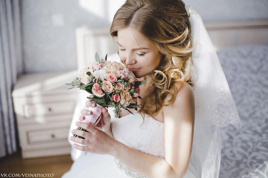 Fotógrafo de casamento Natalya Veselova (vesnaphoto). Foto de 3 de março 2016