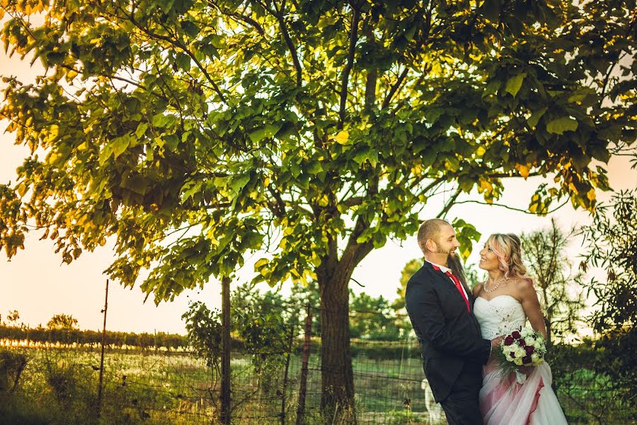 Fotógrafo de casamento Giuseppe Digrisolo (digrisolo). Foto de 2 de outubro 2018