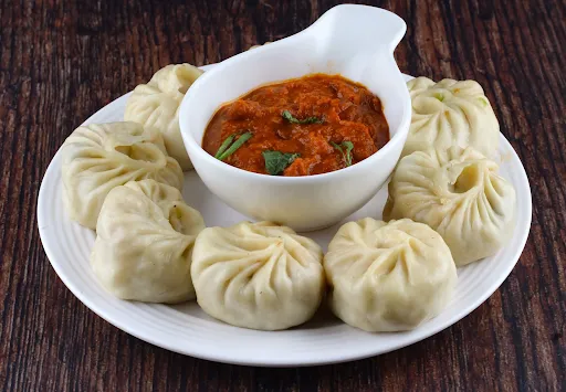 Veg Steamed Momos [8 Pieces]