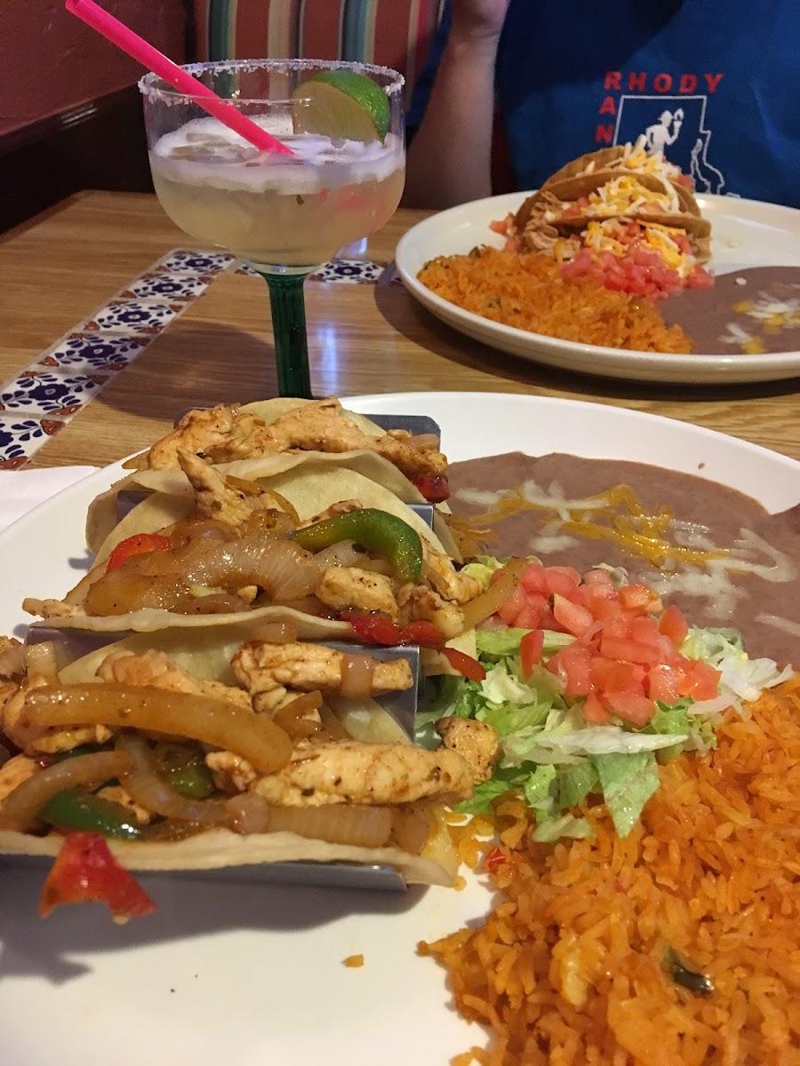 Chicken fajita tacos with corn tortillas