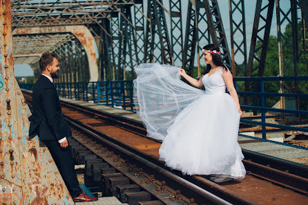 Fotografo di matrimoni Adam Abramowicz (fotostrobi). Foto del 11 ottobre 2017