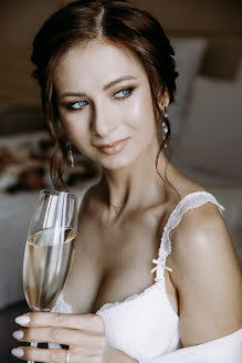 Jurufoto perkahwinan Anna Pirskaya (annahoffman). Foto pada 30 Disember 2022