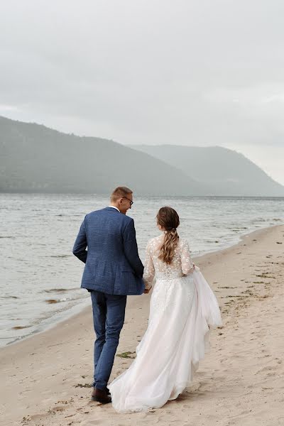 Wedding photographer Aleksandra Lobashova (lobashova). Photo of 6 February 2023