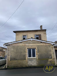 maison à Saint-estephe (33)