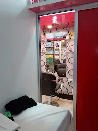 The Creative Family Hair & Skin Salon photo 2