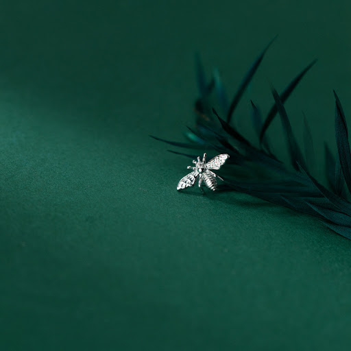 Title 3, Fashion Bee Ear Studs Female Cute. These adorab...