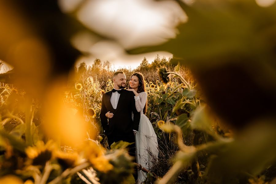 Fotógrafo de casamento Emilia Juchniewicz (kreatywni). Foto de 12 de janeiro 2023