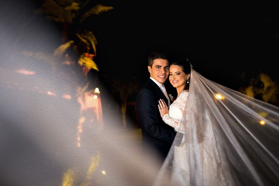 Wedding photographer Bruno Mattos (brunomattosjf). Photo of 19 June 2020