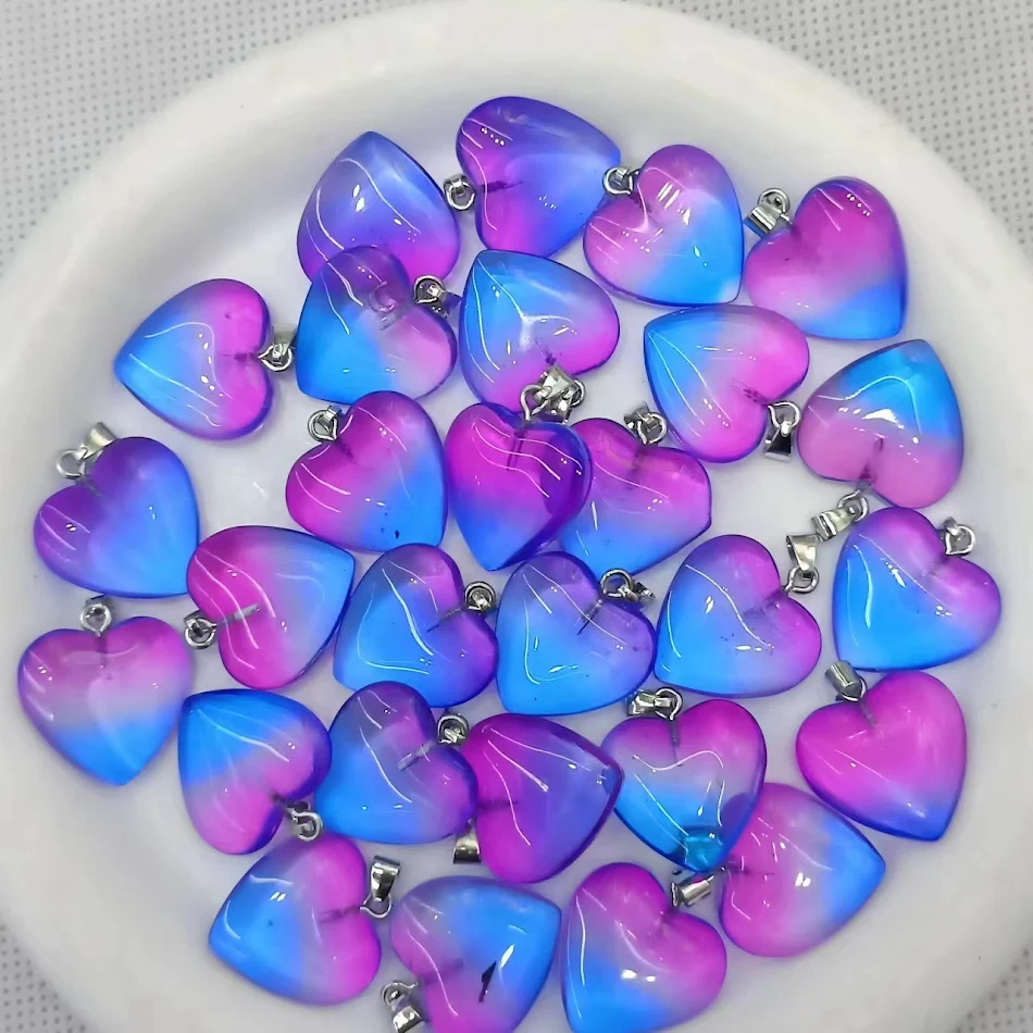 Glas Pfirsich Herz Halsketten Anhänger Zubehör für stilvolle Schmuckkreationen. Verleihen Sie jedem Outfit eine romantische Note. Perfektes Geschenk.