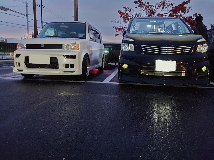 ヴォクシーのドライブ・bB・七零保存會オフ・CLUB bBに関するカスタム事例の投稿画像1枚目