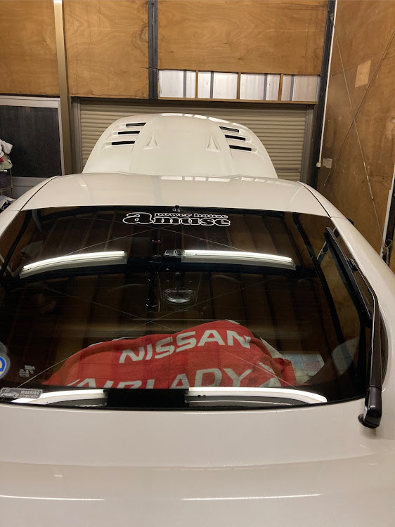 フェアレディZの連投ごめんなさい🙏・雪道走ったら、即洗車！・雨でも洗車！・ガレージだから、濡れない（笑）・実はカーボンですに関するカスタム事例の投稿画像3枚目