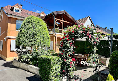 House with garden and terrace 1