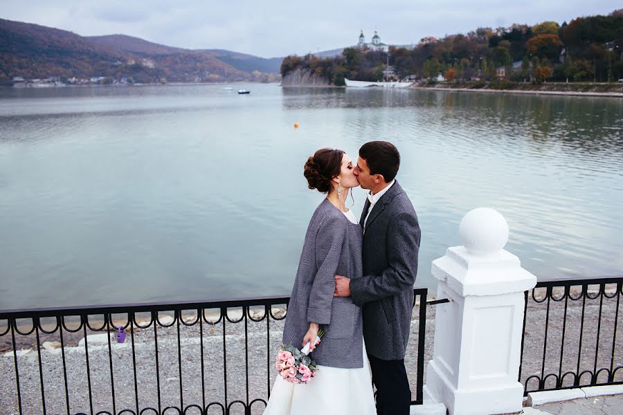 Photographe de mariage Alena Kasho (positivefoto). Photo du 24 décembre 2015