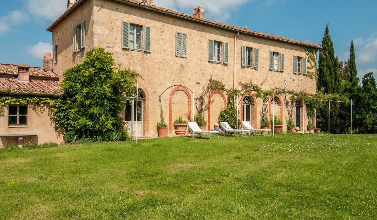 Farm house with pool Montalcino