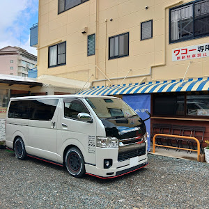 ハイエースバン TRH200V