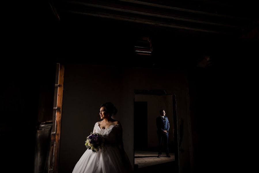 婚禮攝影師Berna Rodriguez（bernaweddings）。2019 2月12日的照片