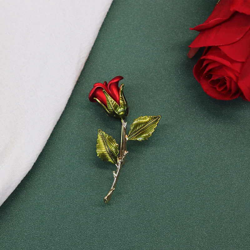 Title 3, Broche Fleur Rose Tridimensionnelle Rhindiamond...