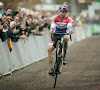 Indrukwekkende Mathieu van der Poel rijdt de tegenstand aan flarden in Maldegem