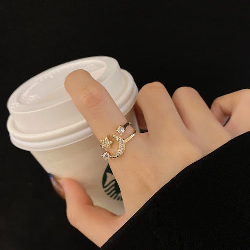 Title 4, Simple Temperament Star Moon Ring for Women Ele...