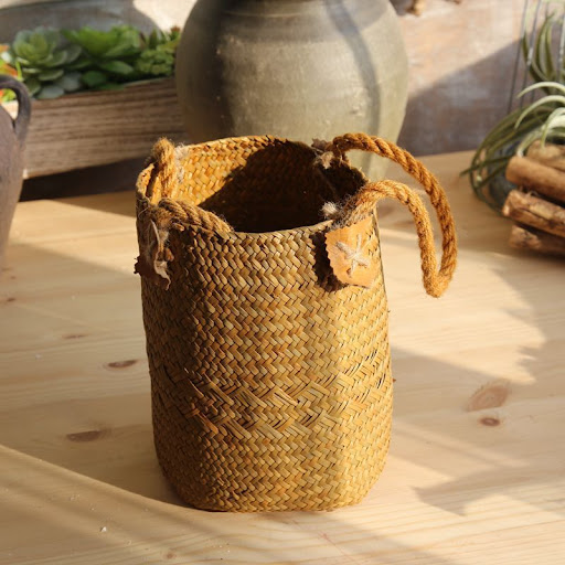 Title 3, Rural Style Natural Straw Woven Flower Pots Ele...
