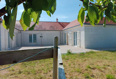 Maison avec jardin et terrasse 1