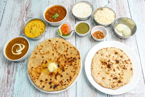 Family Pack Deluxe Thali [Serves 4]