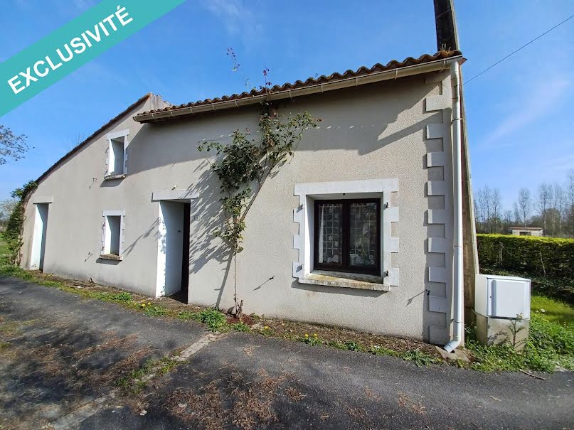 Vente maison 6 pièces 114 m² à Marcillac-Lanville (16140), 78 000 €