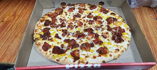 Golden Chicken Delight Pizza