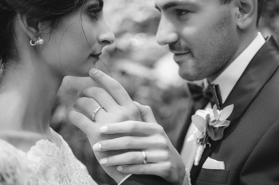 Wedding photographer Elena Azhischeva (kutsova). Photo of 14 August 2017